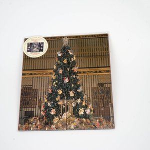 NWT  POP UP Advent Calendar  - Metropolitan Museum Of Art -Christmas Tree Pop-up